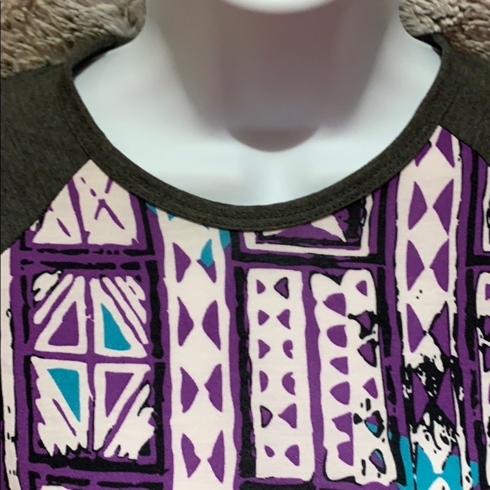 LuLaRoe Randy Tee! - Picture 5 of 8